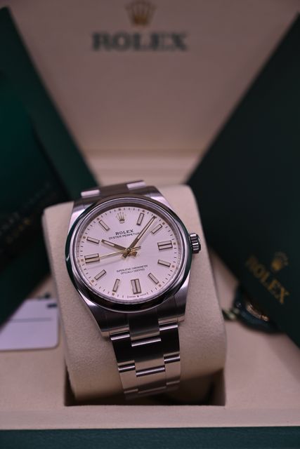 Rolex Oyster Perpetual 41 134300 Image 7